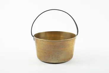 Image: pan, preserving