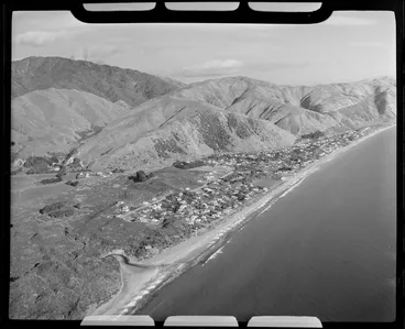 Image: Paekakariki, Kapiti Coast District, showing beach and hills