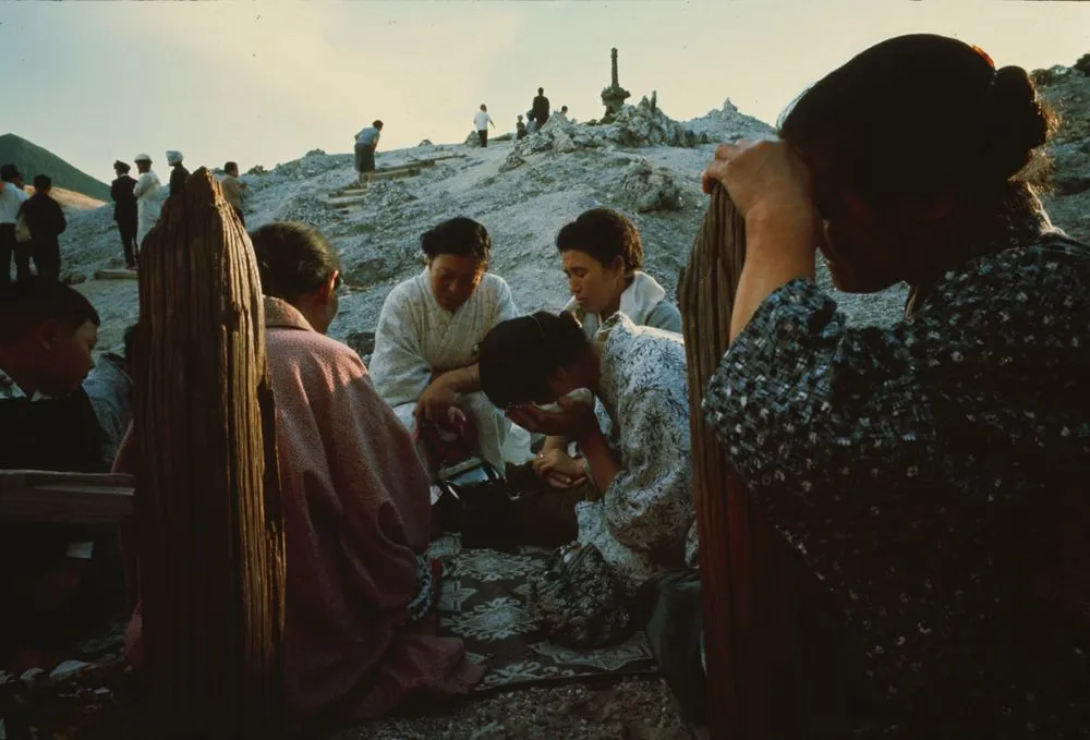 Blind Japanese women claiming to be mediums gather once a year in Northern Honshu ... (Japan)