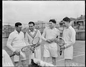 Image: Tennis coach (Danny Pails ?) and tennis players at Wellington Tennis Club courts