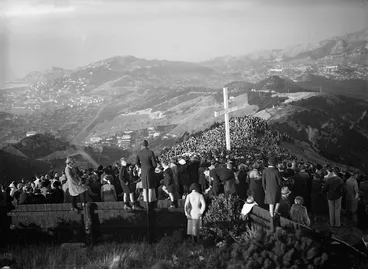 Image: Easter service, Mount Victoria, Wellington