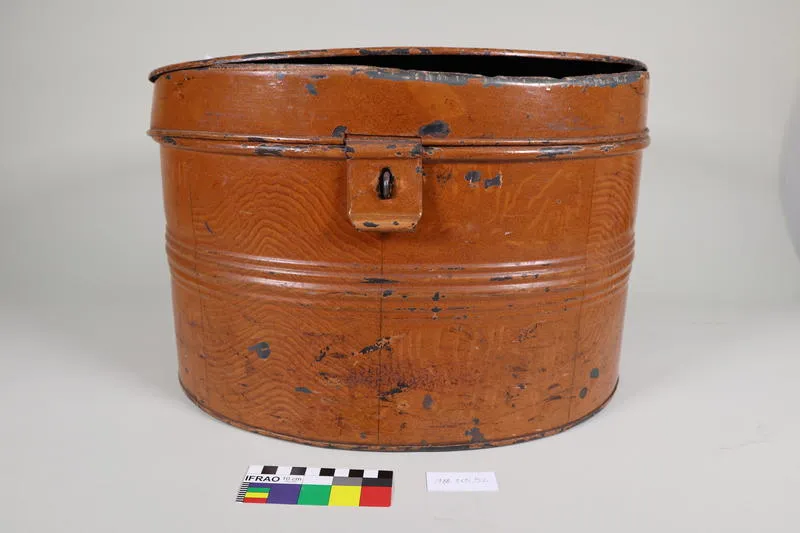Hat Box: Tin
