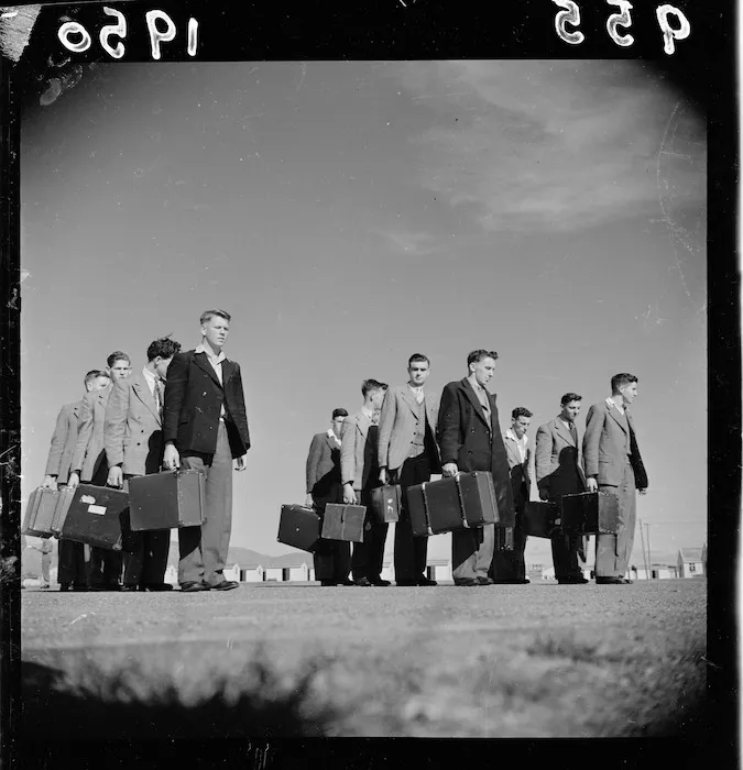 Army trainees arriving