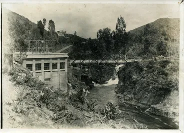 Image: McLaren Falls power station c 1920s