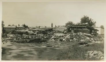 Image: Earthquake damage, unidentified building, Hawke's Bay
