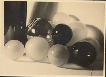 Image: Light bulb arrangement, England