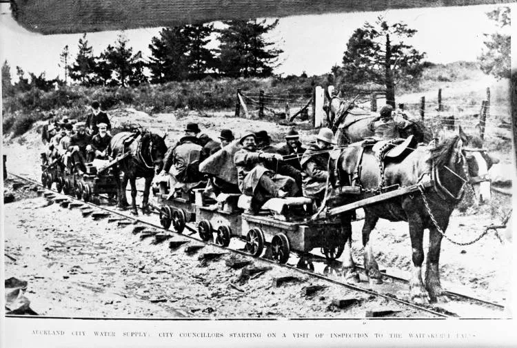 City councillors on visit to Waitakerei [sic] Dam.