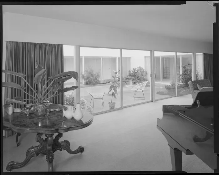 Living room of Littlejohn house
