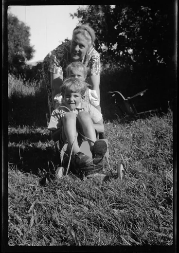 Image: Evelyn Page with her children Anna and Sebastian, 'Waitahuna', Governors Bay, Xmas holiday 1944