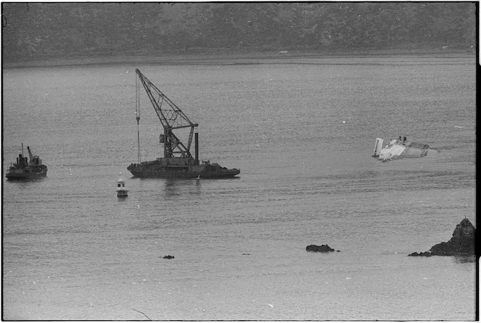 Dredge Kerimoana, floating crane Hikitia, and Wahine wreck, Wellington Harbour