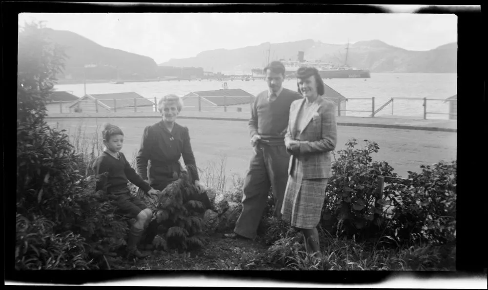 Maud Adkin, Nancy, John and Derek Ritchie