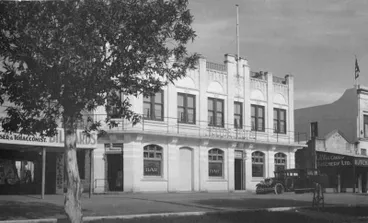 Image: Clyde Hotel, Wairoa