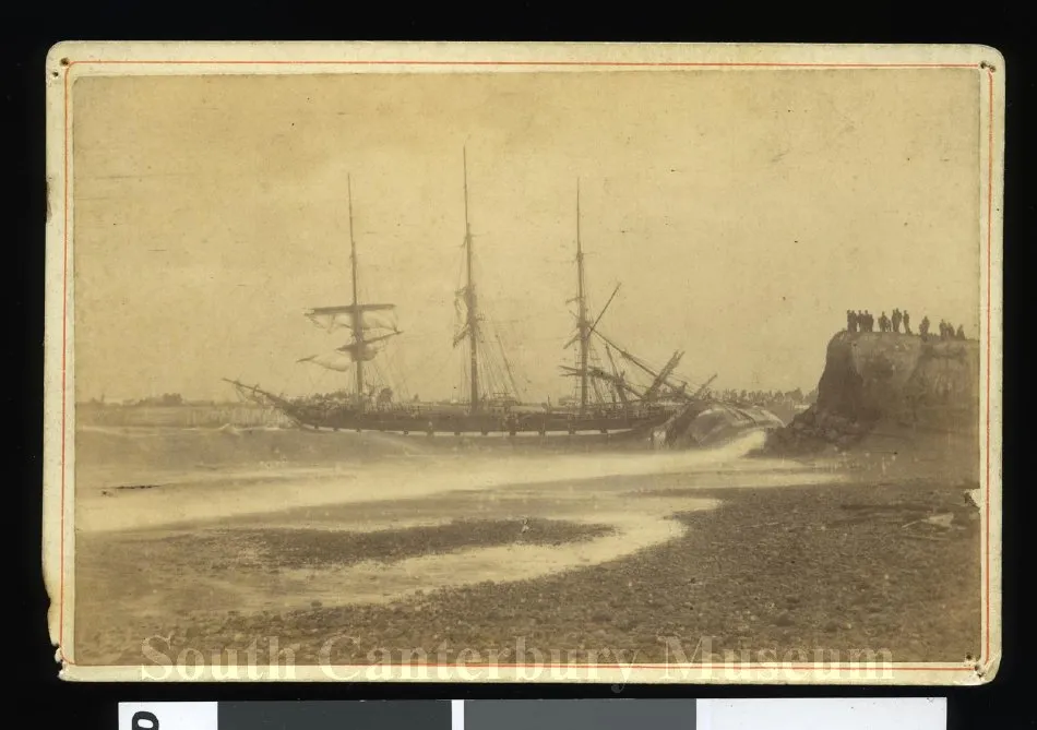 [Wreck of the Benvenue and City of Perth]