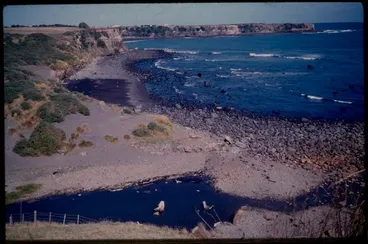 Image: Coast to south of Te Namu pa from top of the mesa showing mouth of Otahi stream ...