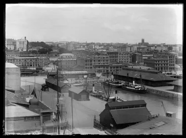 Image: Auckland wharves and waterfront, 1925