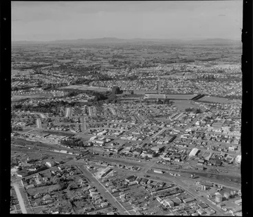 Image: Frankton Junction, Hamilton, showing Railway tracks