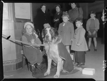 Image: Children and a dog at the Railway Station, collection for the Wellington Free Ambulance
