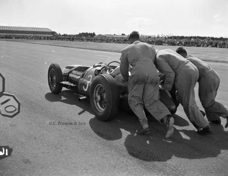 Wigram car races (PB1501/13)