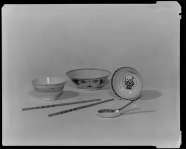 Image: Chinese china dishes