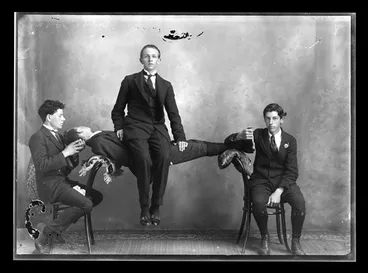 Image: Magicians Balancing Act