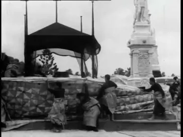 TRIBUTE TO QUEEN SALOTE (1966) (16BW333) Image: TRIBUTE TO QUEEN SALOTE (1966) (16BW333)