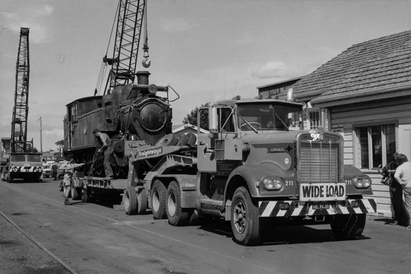 Photograph of locomotive WW 491