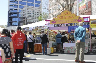 Traditional Indian food stalls at the Auckland Diwali Festival. Image: Traditional Indian food stalls at the Auckland Diwali Festival.