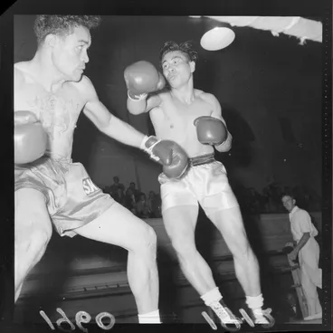 Image: Boxing match between Samoan Tuna Scanlan and Tongan Sakopo Keti, Wellington Town Hall, Wellington City