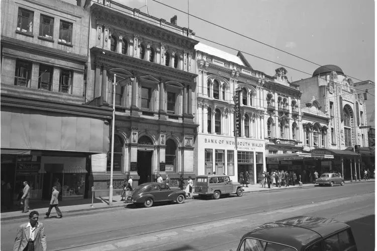 Shops on Queen Street, Auckland Central, 1950s