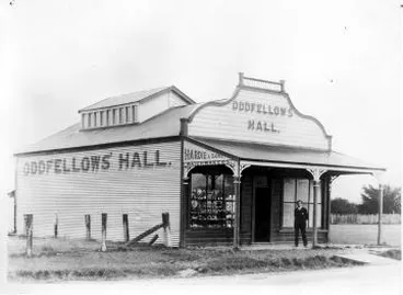 Hardie and Sons, Martinborough Image: Hardie and Sons, Martinborough