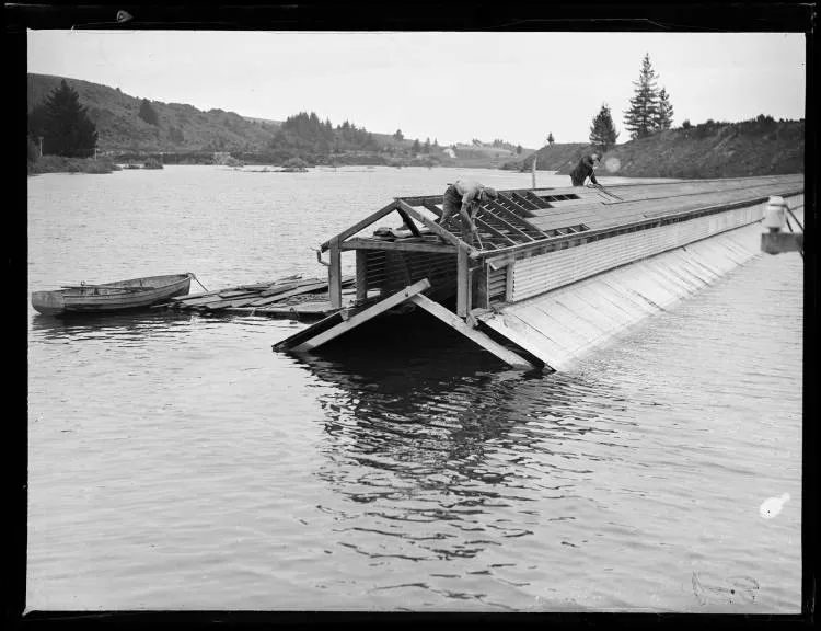 Submerging Horahora Hydroelectric Power Station, 1947