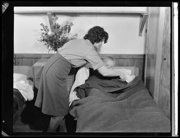 Image: Bedtime at Polish children's refugee camp, Pahiatua