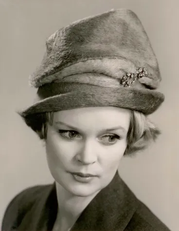 Image: Fur felt model hat with sparkle pin