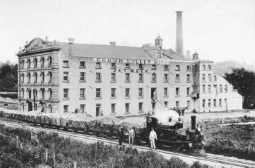 Image: Meek's Mill & small locomotive train