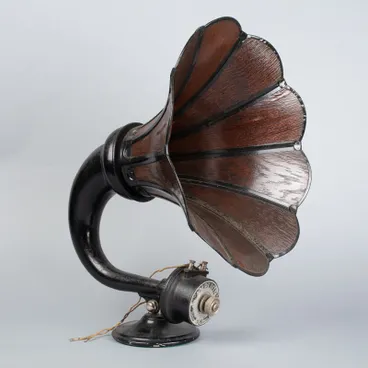 Speaker, Amplion Dragon Horn Image: Speaker, Amplion Dragon Horn