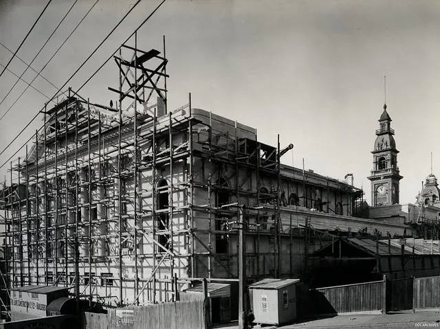 Construction of Dunedin Town Hall