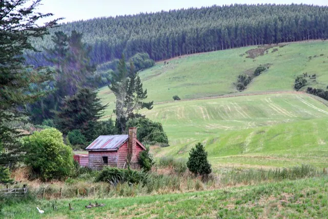 Old house, Otapiri Gorge, Southland, NZ
