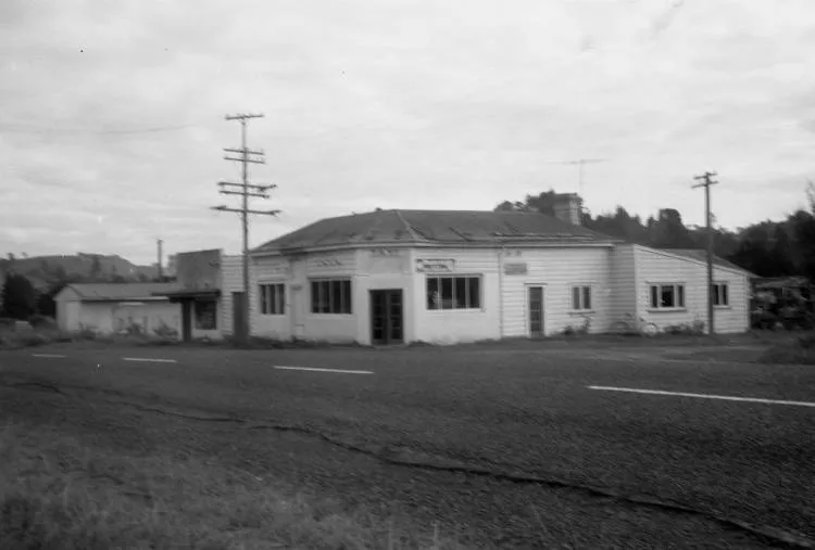 Old store opposite Christian Road, Swanson.
