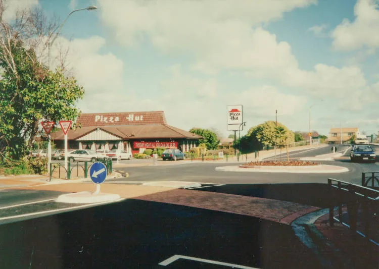Station Road, Manurewa, 1994