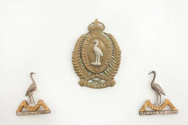 Badge set, 1st (Canterbury) Regiment