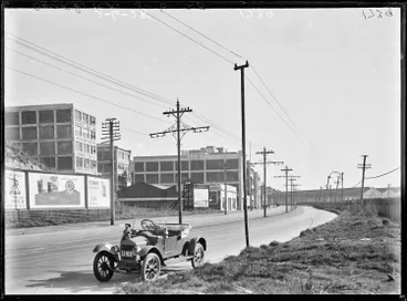 Image: Beach Road, Auckland Central, 1928