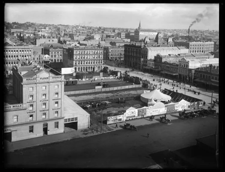 Central Auckland from Firths Wharf, Quay Street, 1903