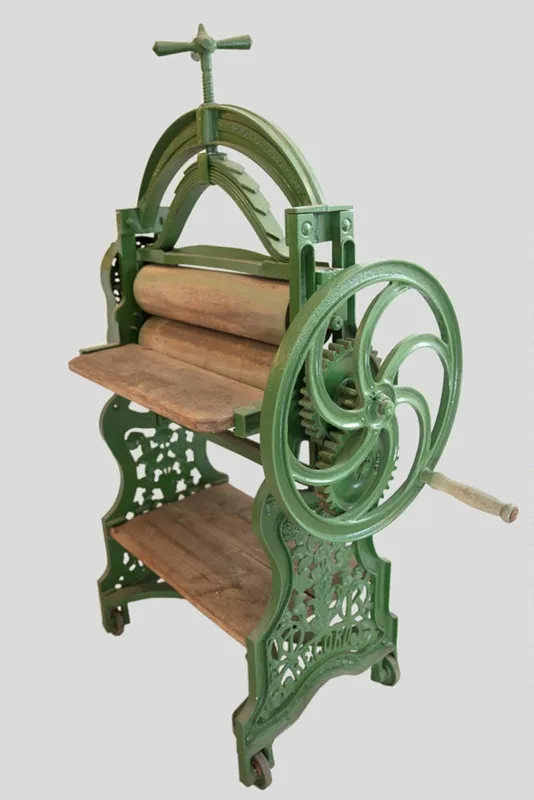 Mangle, Iron Frame 'Record'