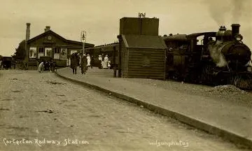 Carterton Railway Station : digital postcard