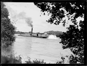 Image: PS Rawhiti II on the Waikato River