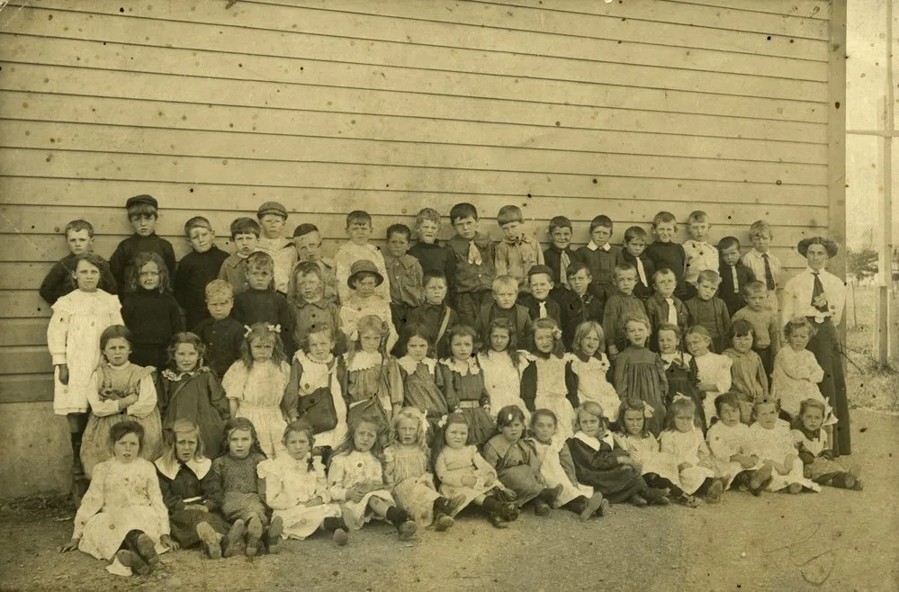 Upper Hutt Primary School; class photo, 1915; junior pupils and teacher.
