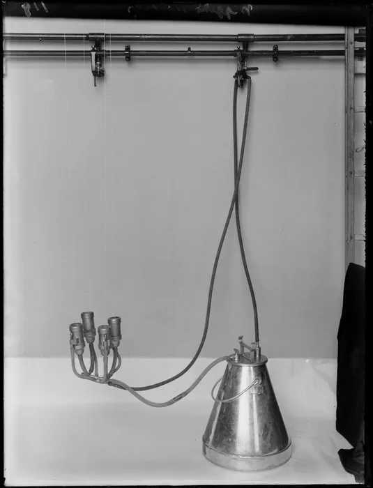 Dairyfarming milking machine