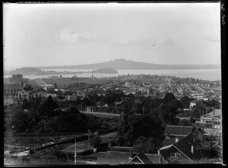 Parnell and Rangitoto from Mount Eden, 1924