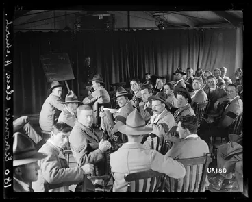 Image: An economics class at the New Zealand Convalescent Hospital in Hornchurch, England, World War I