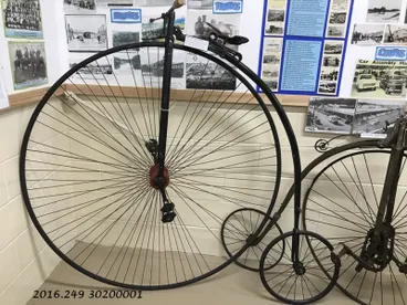 Bicycle, Penny farthing Image: Bicycle, Penny farthing